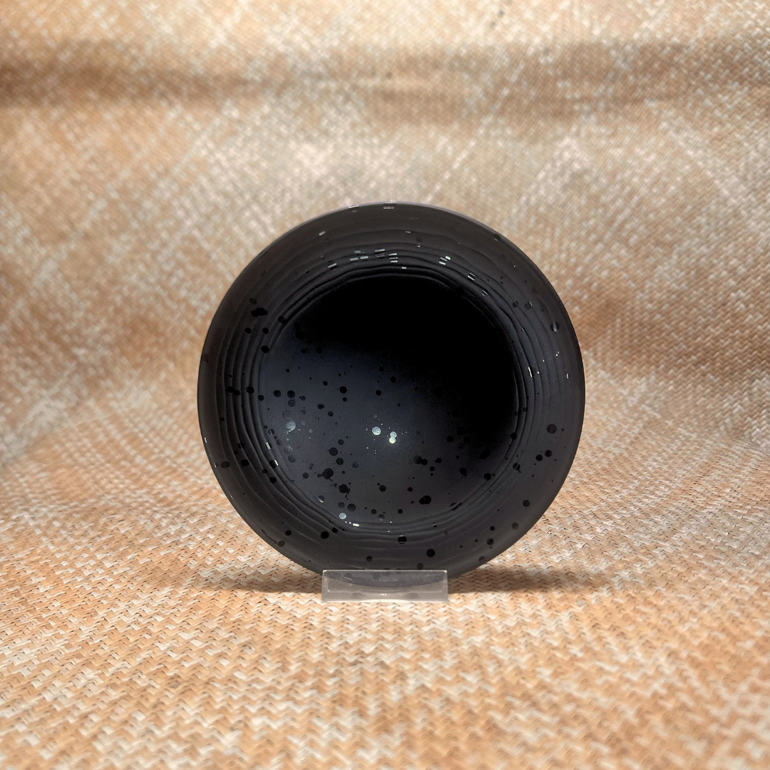 Noir tacheté - Petite assiette ronde - 17,5 cm