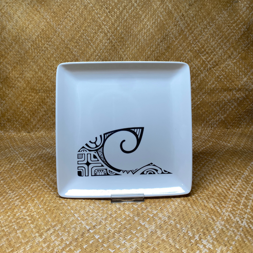 Assiette carrée - ARE tattoo