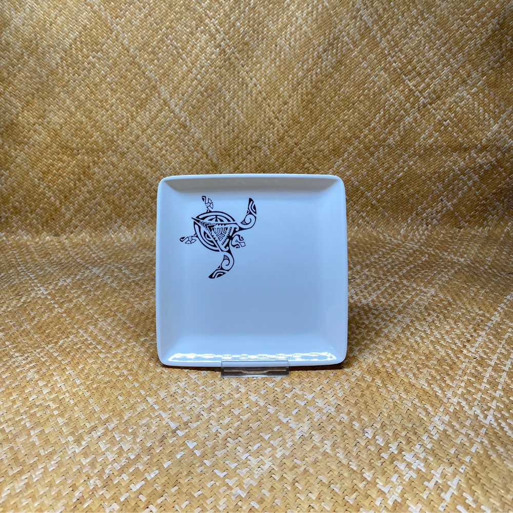 Assiette carrée - Petite tortue tattoo